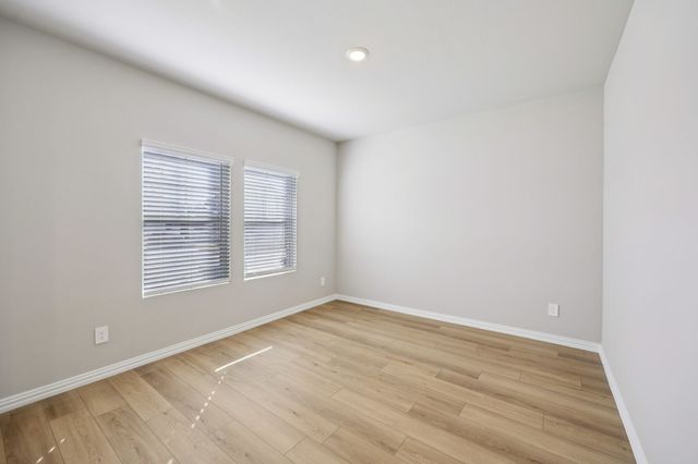 4004 Joe Pool Drive, Farmersville, TX 75442