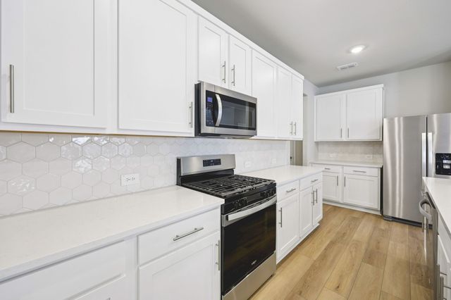 4004 Joe Pool Drive, Farmersville, TX 75442