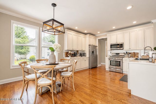 71 Compton Street, Belford, NJ 07718