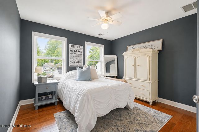 71 Compton Street, Belford, NJ 07718