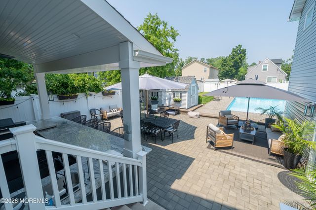 71 Compton Street, Belford, NJ 07718