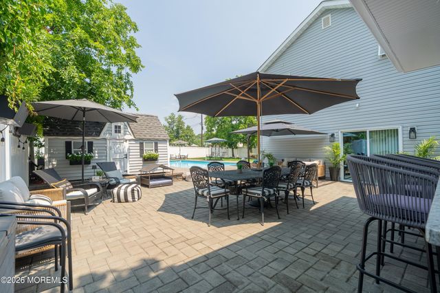 71 Compton Street, Belford, NJ 07718