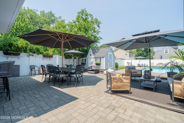 71 Compton Street, Belford, NJ 07718