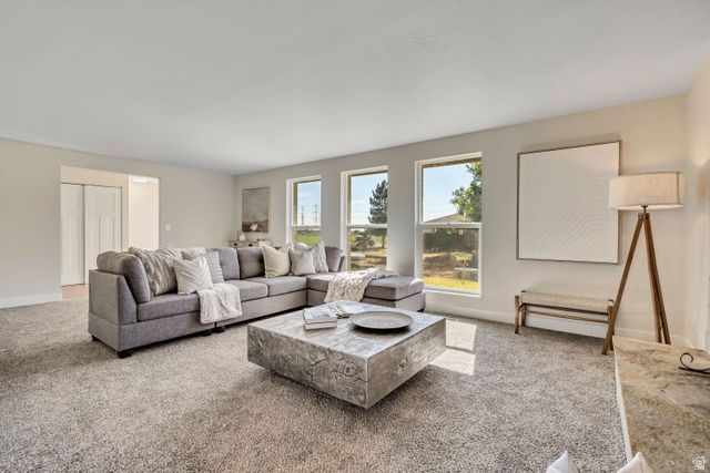 5998 S 3100 W, Roy, UT 84067