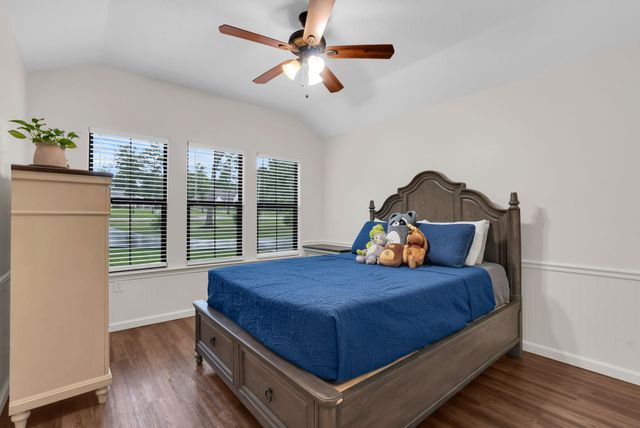 35 Rose Hill Court, Huntsville, TX 77320