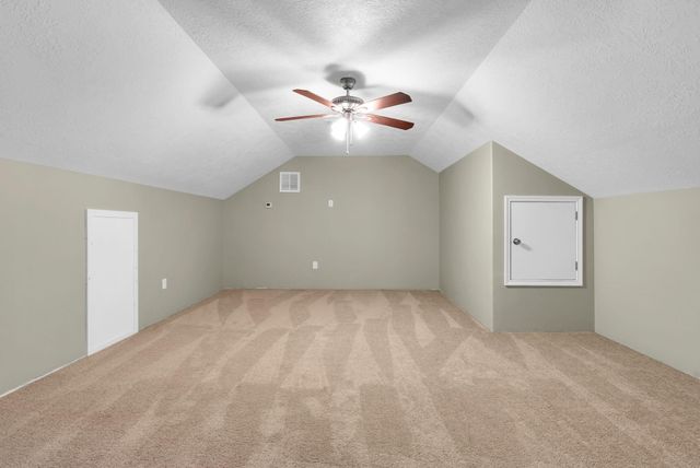 35 Rose Hill Court, Huntsville, TX 77320
