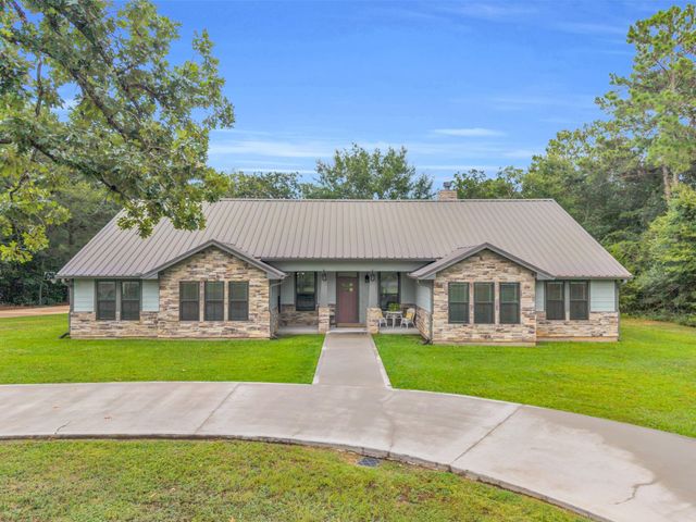 35 Rose Hill Court, Huntsville, TX 77320