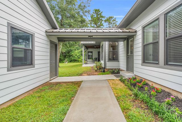 35 Rose Hill Court, Huntsville, TX 77320