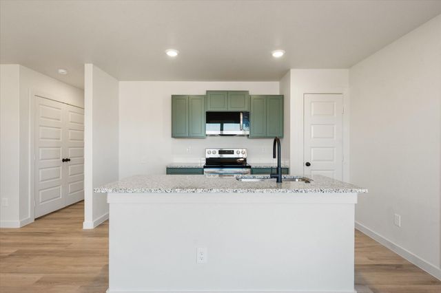 518 E 23rd Street, Wolfforth, TX 79382