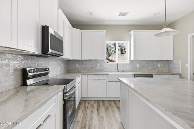 29650 Stallion Springs Drive, Stallion Springs, CA 93561