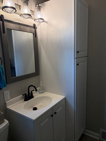 21186 Woodward Street, Clinton Township, MI 48035