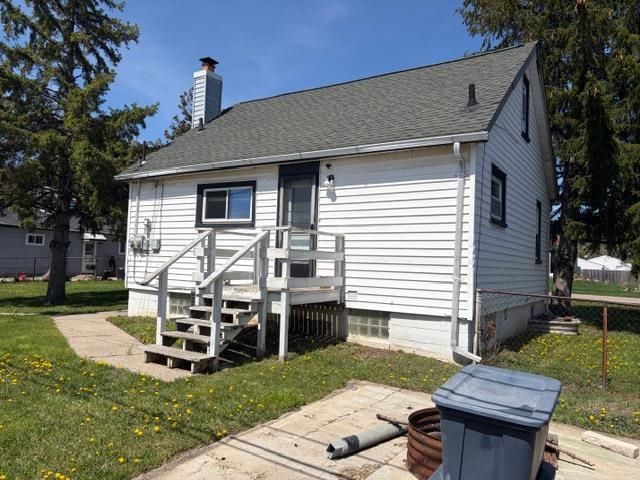 21186 Woodward Street, Clinton Township, MI 48035