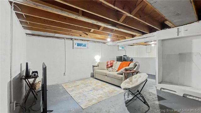 906 Morris Avenue, Jeffersonville, IN 47130