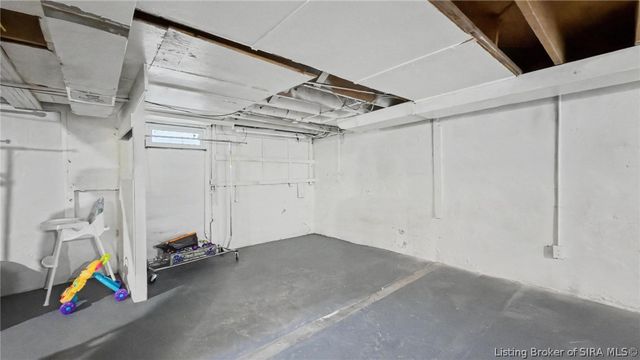 906 Morris Avenue, Jeffersonville, IN 47130