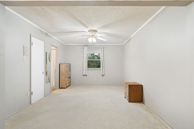 2009 Thousand Oaks Drive, Burleson, TX 76028