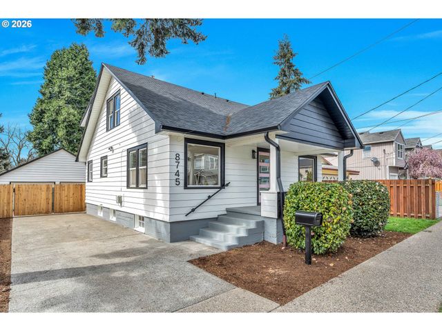 8745 N BURRAGE Ave, Portland, OR 97217