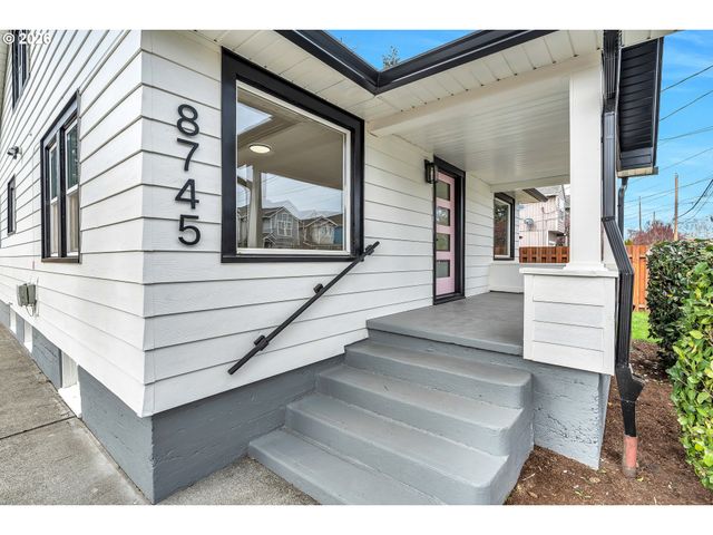 8745 N BURRAGE Ave, Portland, OR 97217