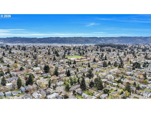 8745 N BURRAGE Ave, Portland, OR 97217