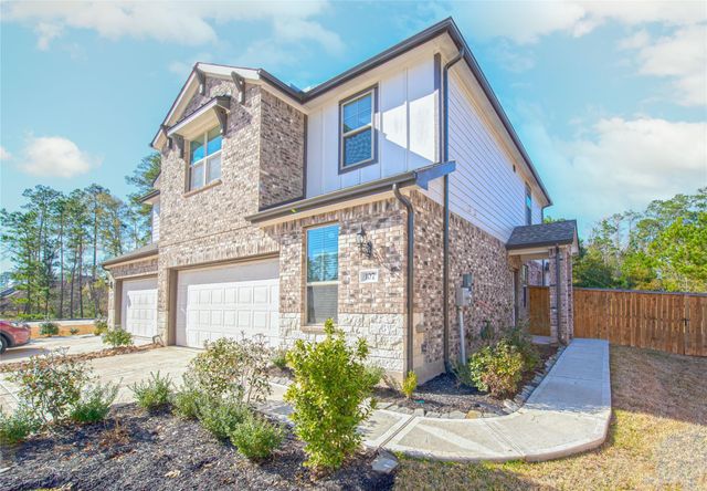 107 Silver Sky Court, Conroe, TX 77304