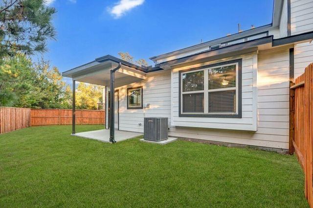 107 Silver Sky Court, Conroe, TX 77304