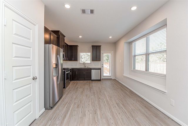 107 Silver Sky Court, Conroe, TX 77304