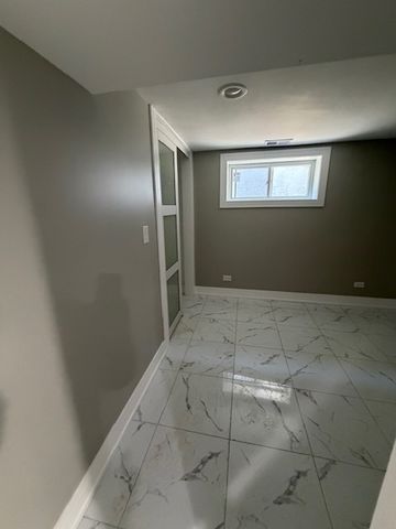 1427 N Lawndale Avenue, Chicago, IL 60651