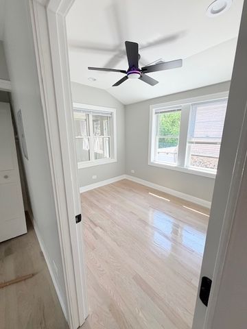 1427 N Lawndale Avenue, Chicago, IL 60651
