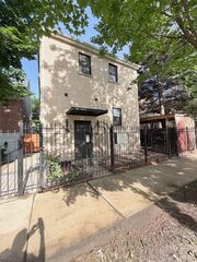 1427 N Lawndale Avenue, Chicago, IL 60651