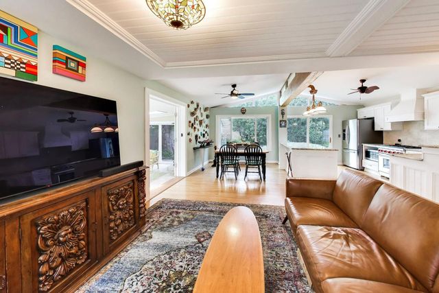 1353 Golf Avenue, Highland Park, IL 60035
