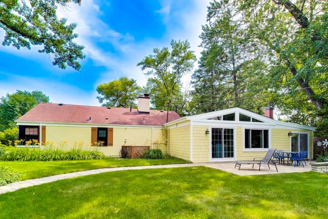 1353 Golf Avenue, Highland Park, IL 60035