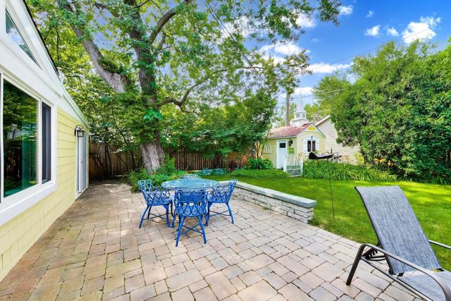 1353 Golf Avenue, Highland Park, IL 60035