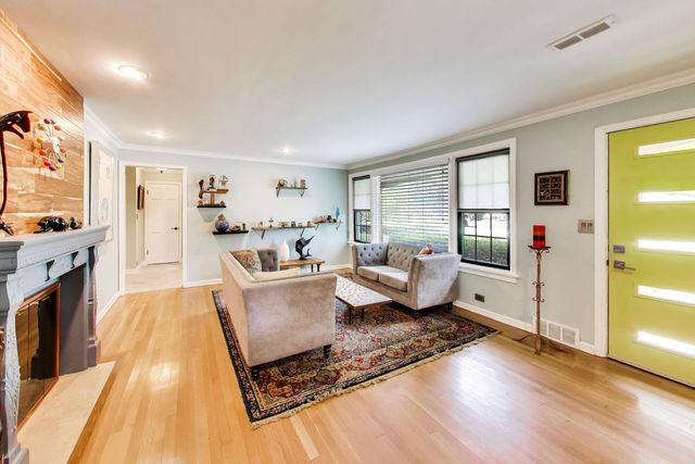 1353 Golf Avenue, Highland Park, IL 60035