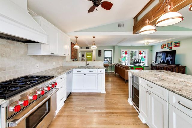 1353 Golf Avenue, Highland Park, IL 60035