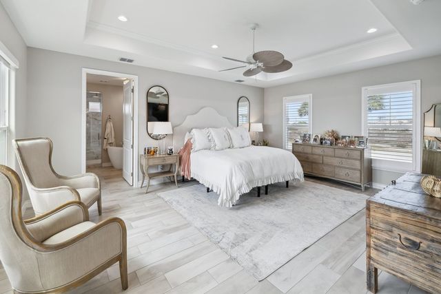 108 Bay Harbor Dr, Aransas Pass, TX 78336