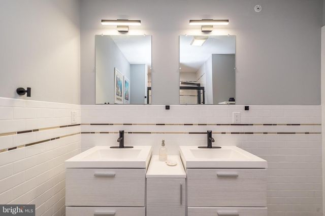 1817 INGERSOLL ST, Philadelphia, PA 19121