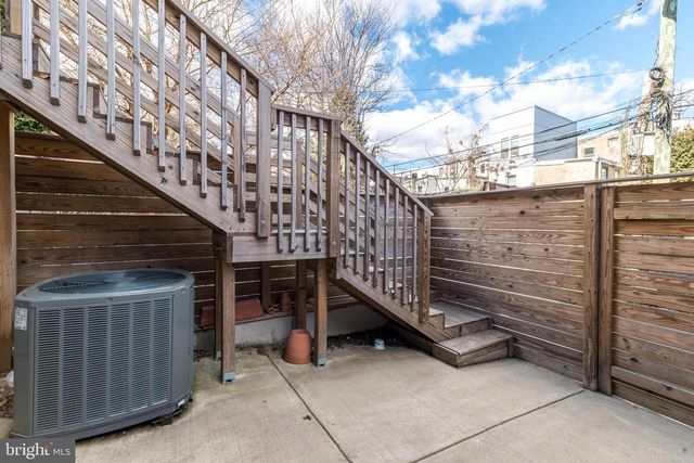 1817 INGERSOLL ST, Philadelphia, PA 19121