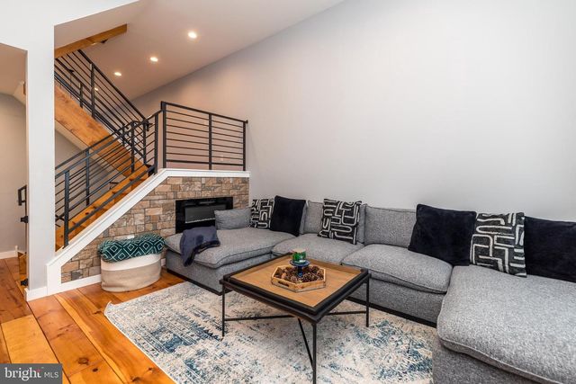 1817 INGERSOLL ST, Philadelphia, PA 19121