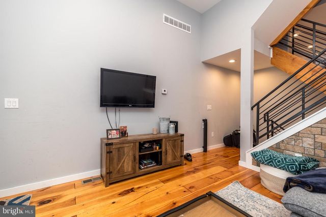 1817 INGERSOLL ST, Philadelphia, PA 19121