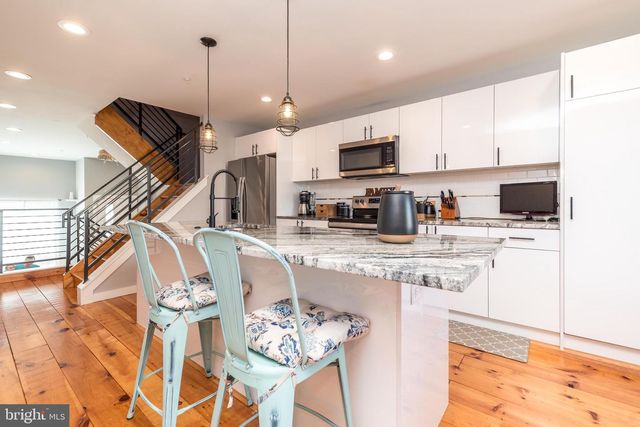 1817 INGERSOLL ST, Philadelphia, PA 19121