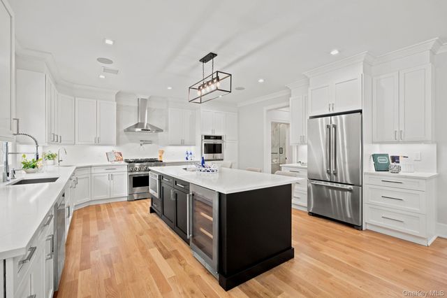 400 Langley Avenue, West Hempstead, NY 11552