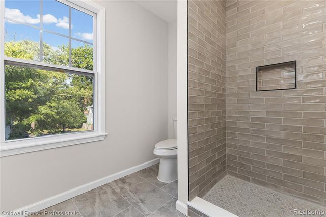 2533 Seyburn Street, Detroit, MI 48214