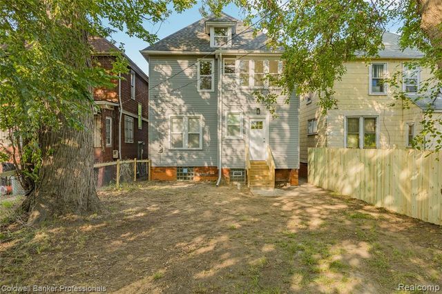 2533 Seyburn Street, Detroit, MI 48214