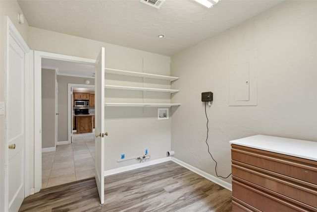 909 Keith Pumphrey Drive, River Oaks, TX 76114