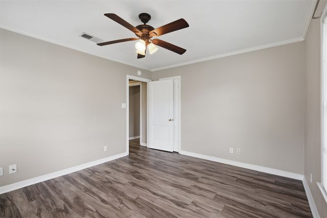 909 Keith Pumphrey Drive, River Oaks, TX 76114