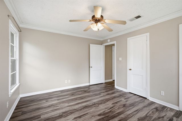909 Keith Pumphrey Drive, River Oaks, TX 76114