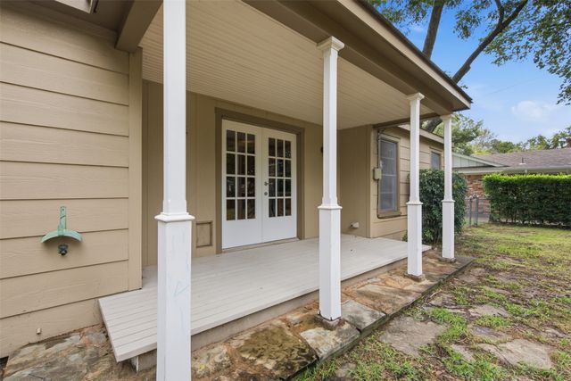 909 Keith Pumphrey Drive, River Oaks, TX 76114