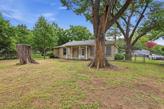 909 Keith Pumphrey Drive, River Oaks, TX 76114