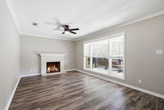909 Keith Pumphrey Drive, River Oaks, TX 76114