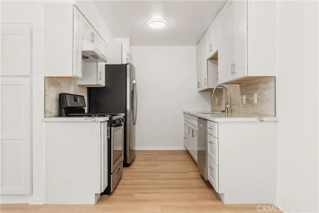 218 Thorne, Los Angeles, CA 90042