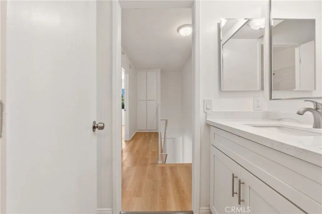 218 Thorne, Los Angeles, CA 90042